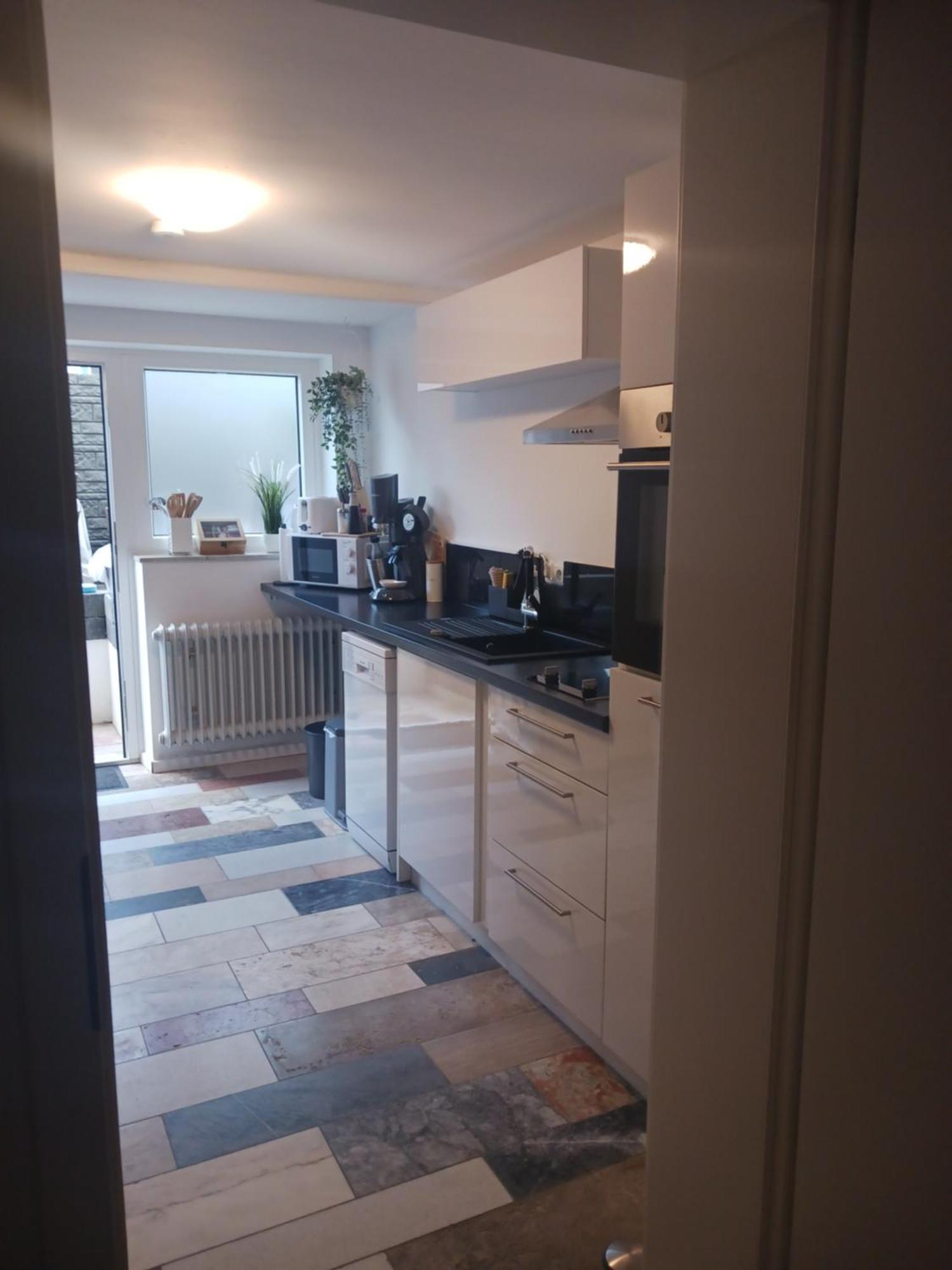 Moderne In Ruhiger Lage